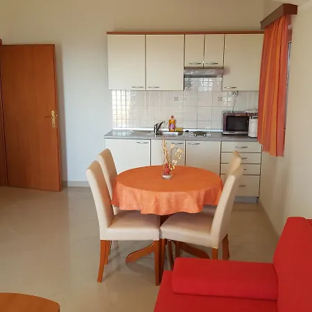 Apartments Silvana Trogir Exteriör bild